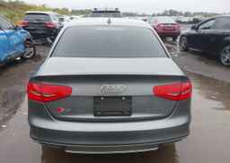 2013 AUDI S4
