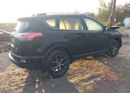 2017 TOYOTA RAV4 SE