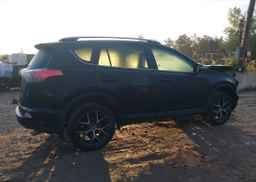 2017 TOYOTA RAV4 SE