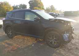 2017 TOYOTA RAV4 SE