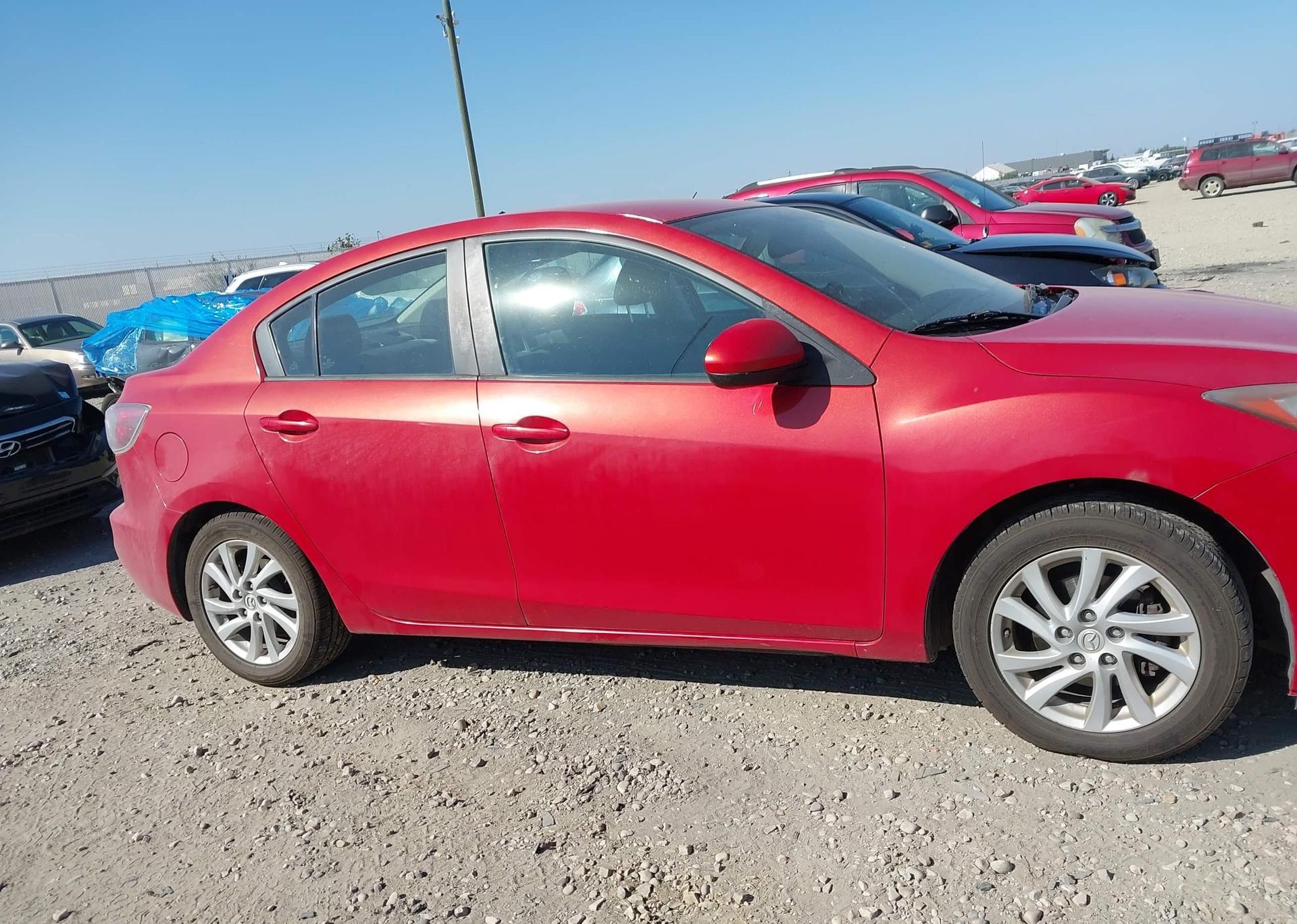 2012 MAZDA 3 I