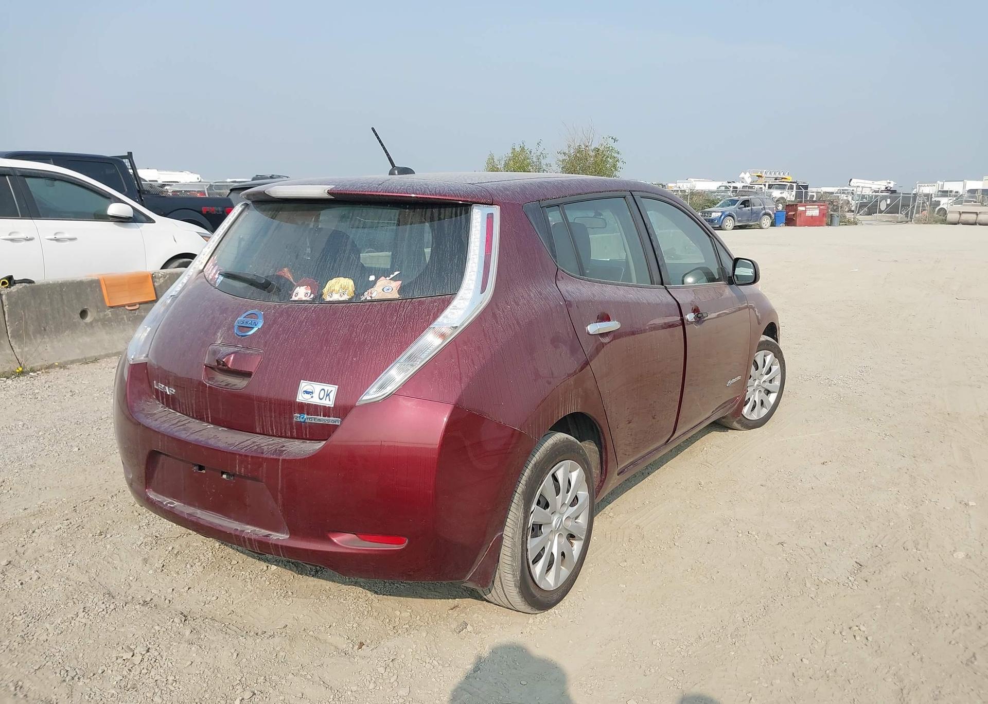 2017 NISSAN LEAF S