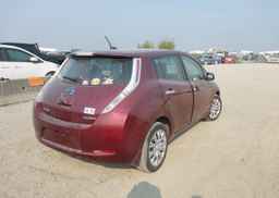2017 NISSAN LEAF S
