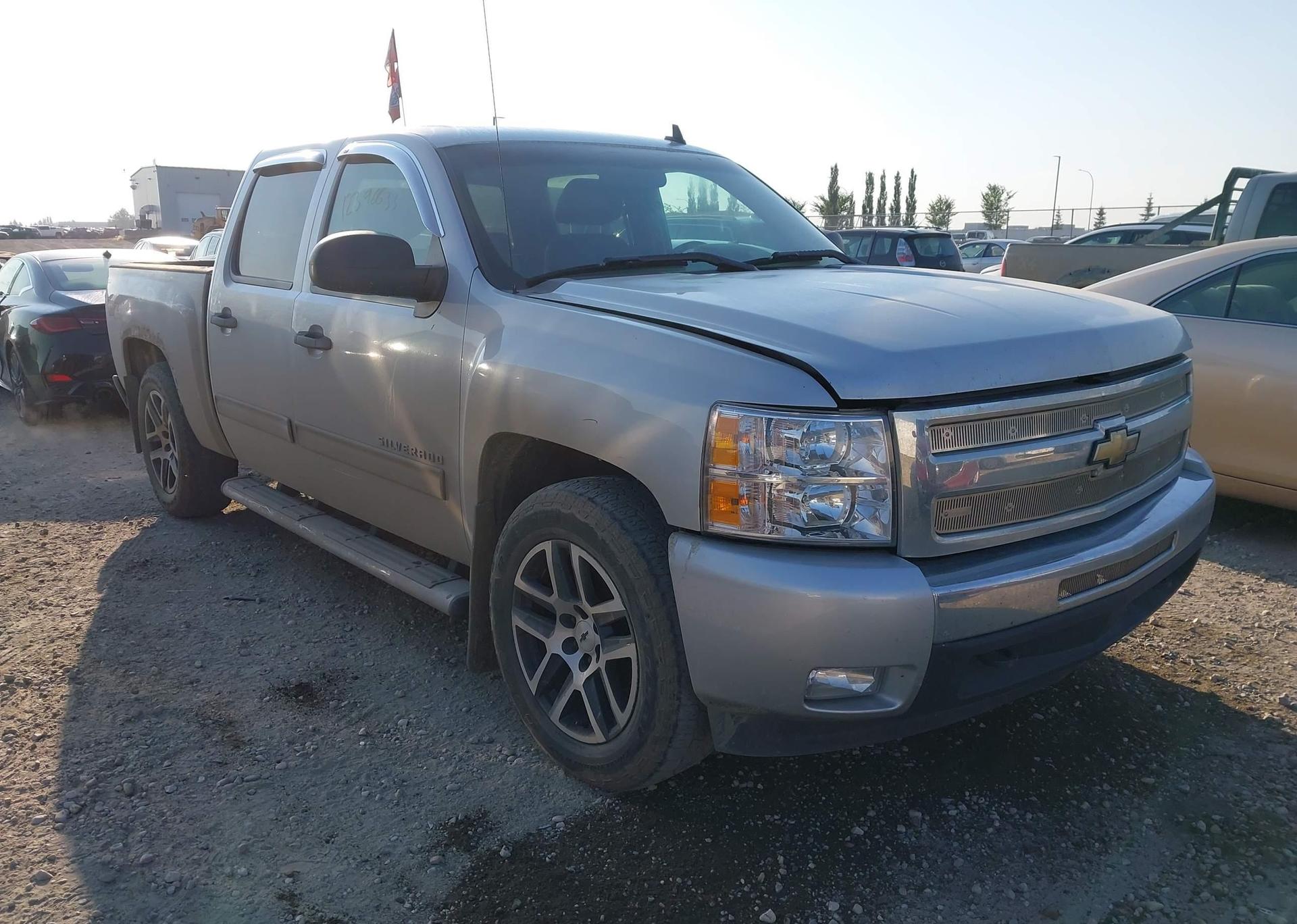 2011 CHEVROLET SILVERADO K1500 LT