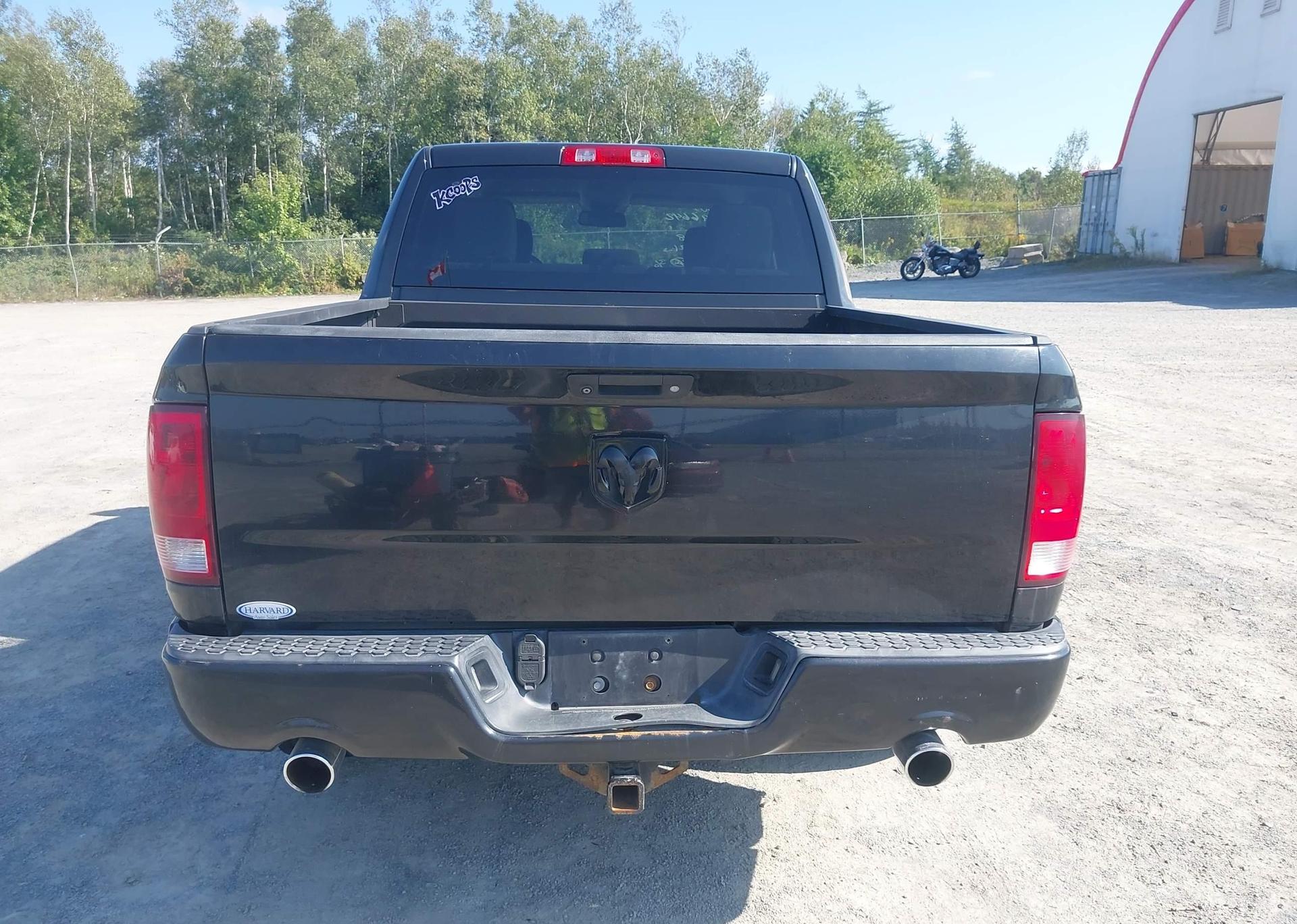2016 RAM 1500 ST