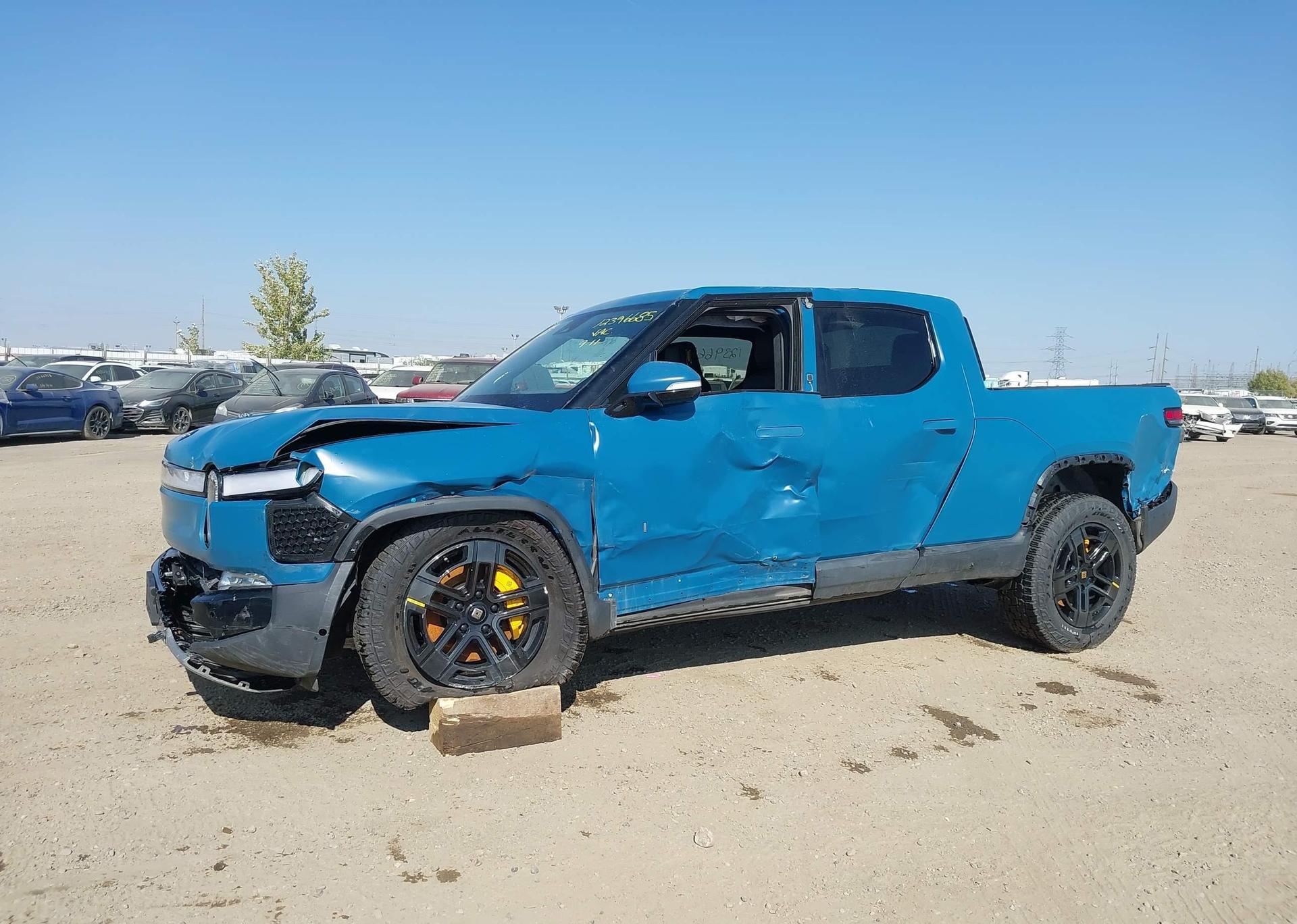 2023 RIVIAN R1T ADVENTURE