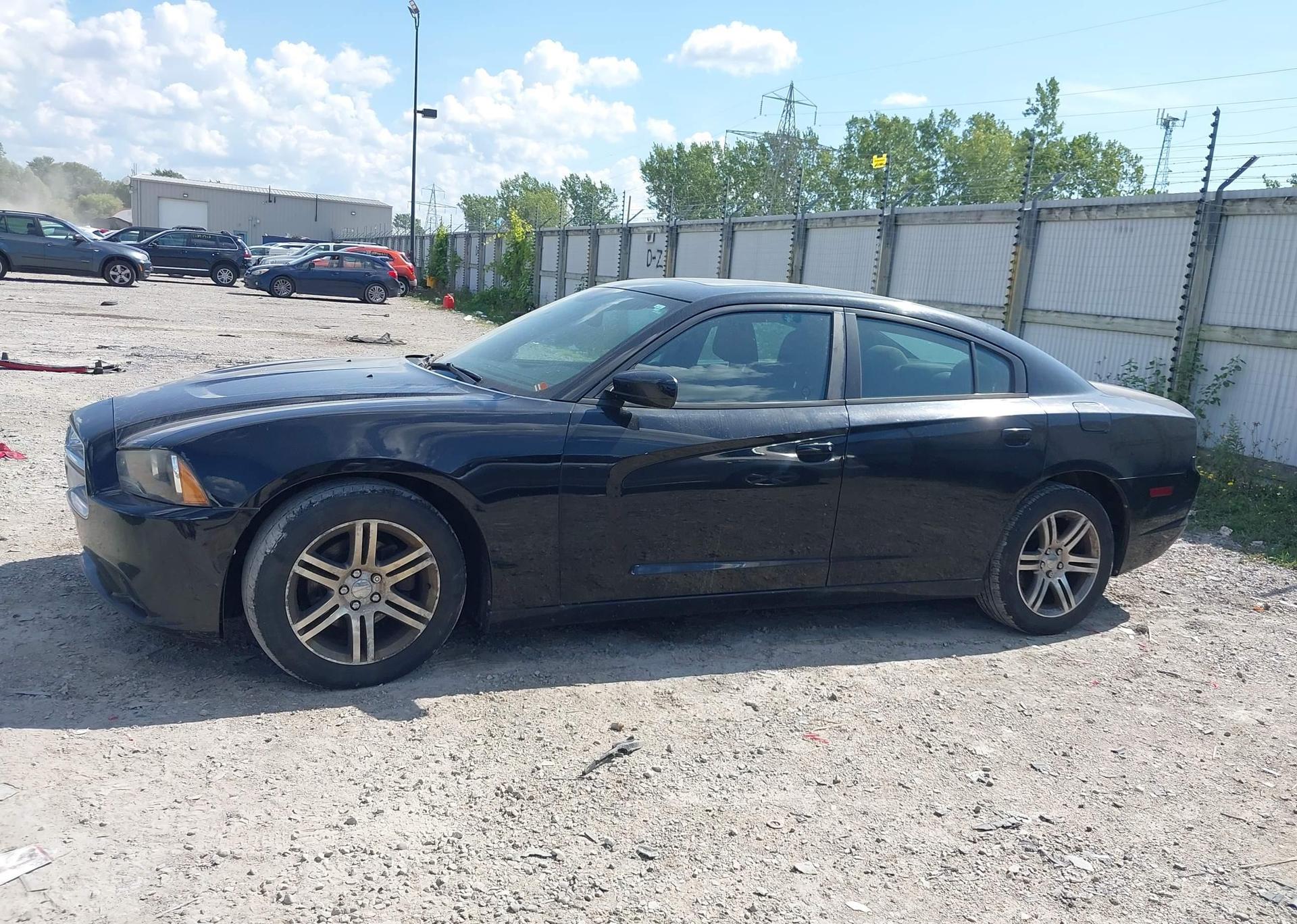 2013 DODGE CHARGER SXT