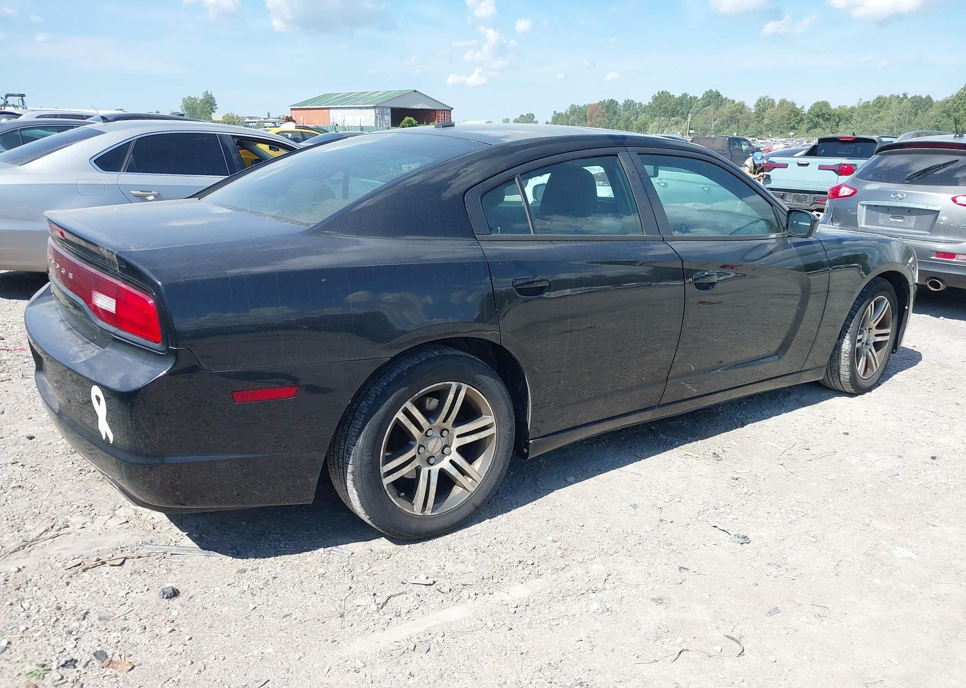 2013 DODGE CHARGER SXT