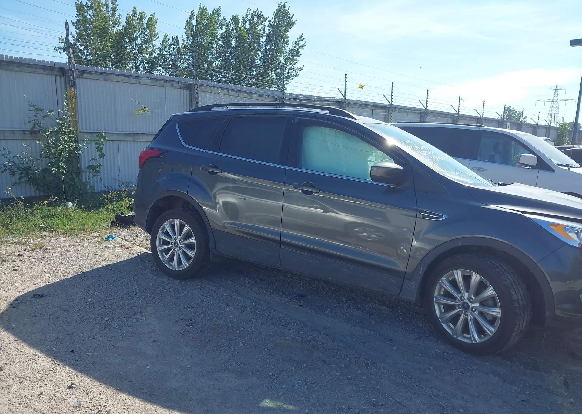 2019 FORD ESCAPE SEL