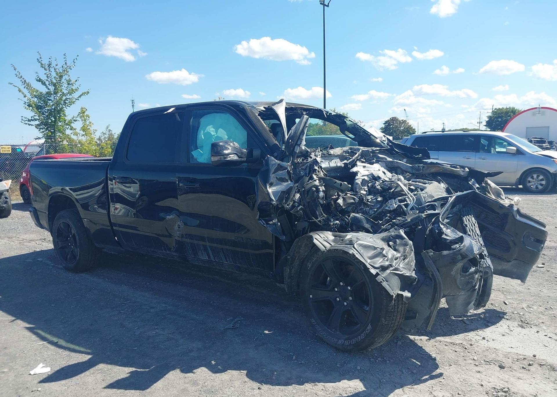 2024 RAM 1500 SPORT
