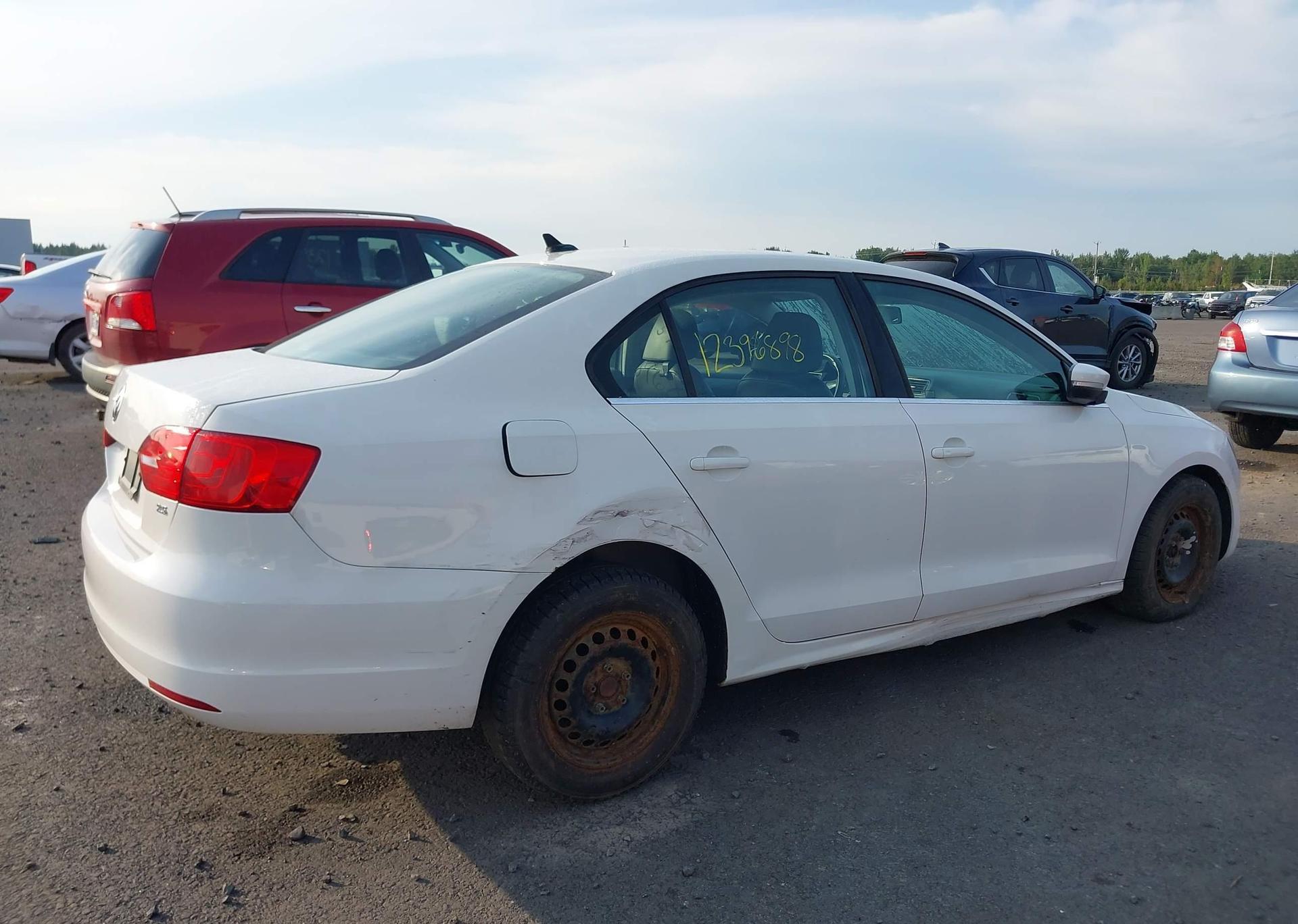 2013 VOLKSWAGEN JETTA 2.5L HIGHLINE
