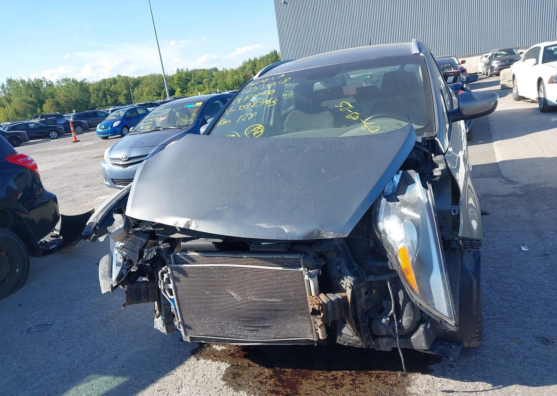 2014 KIA RONDO LX