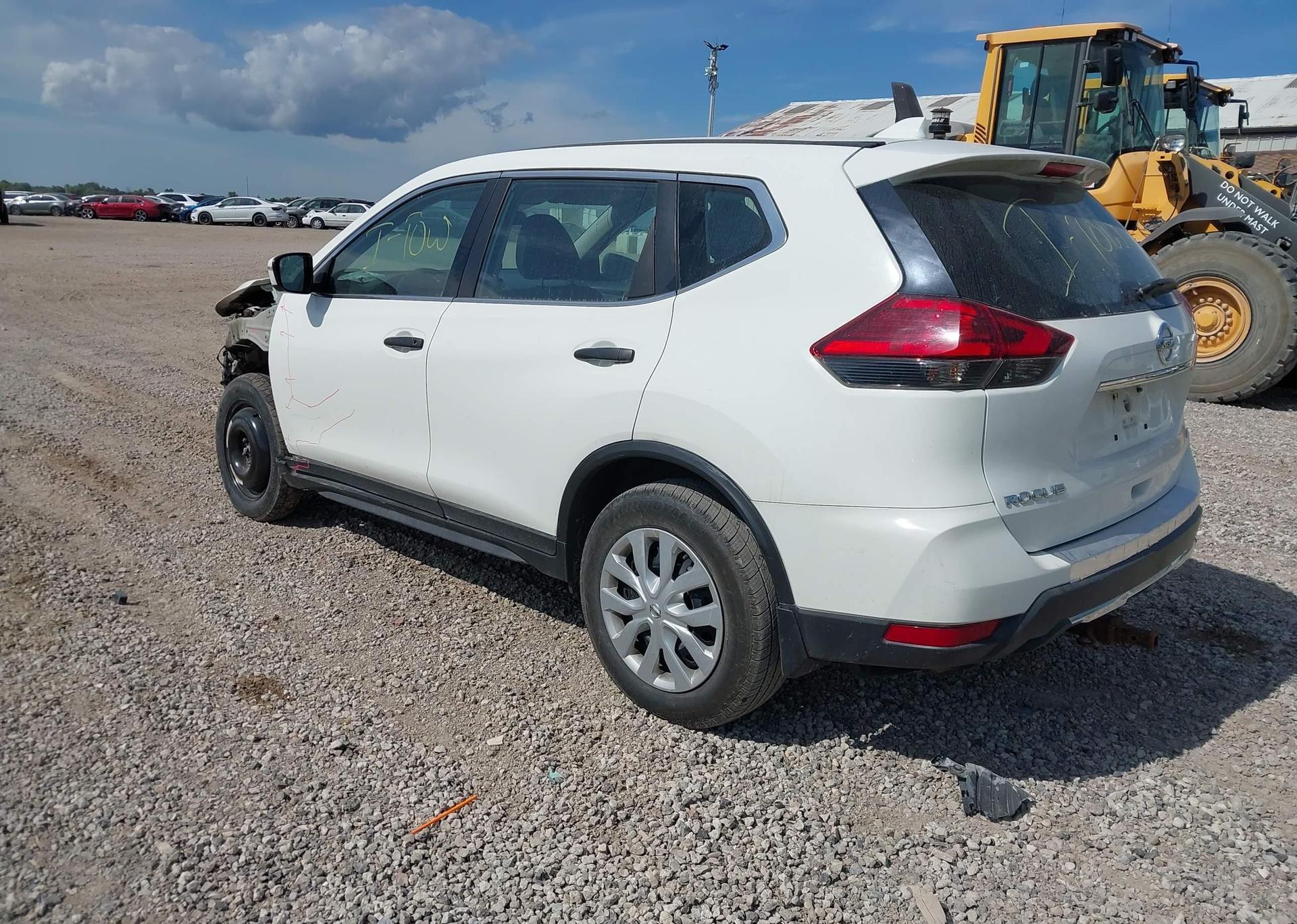 2017 NISSAN ROGUE SV
