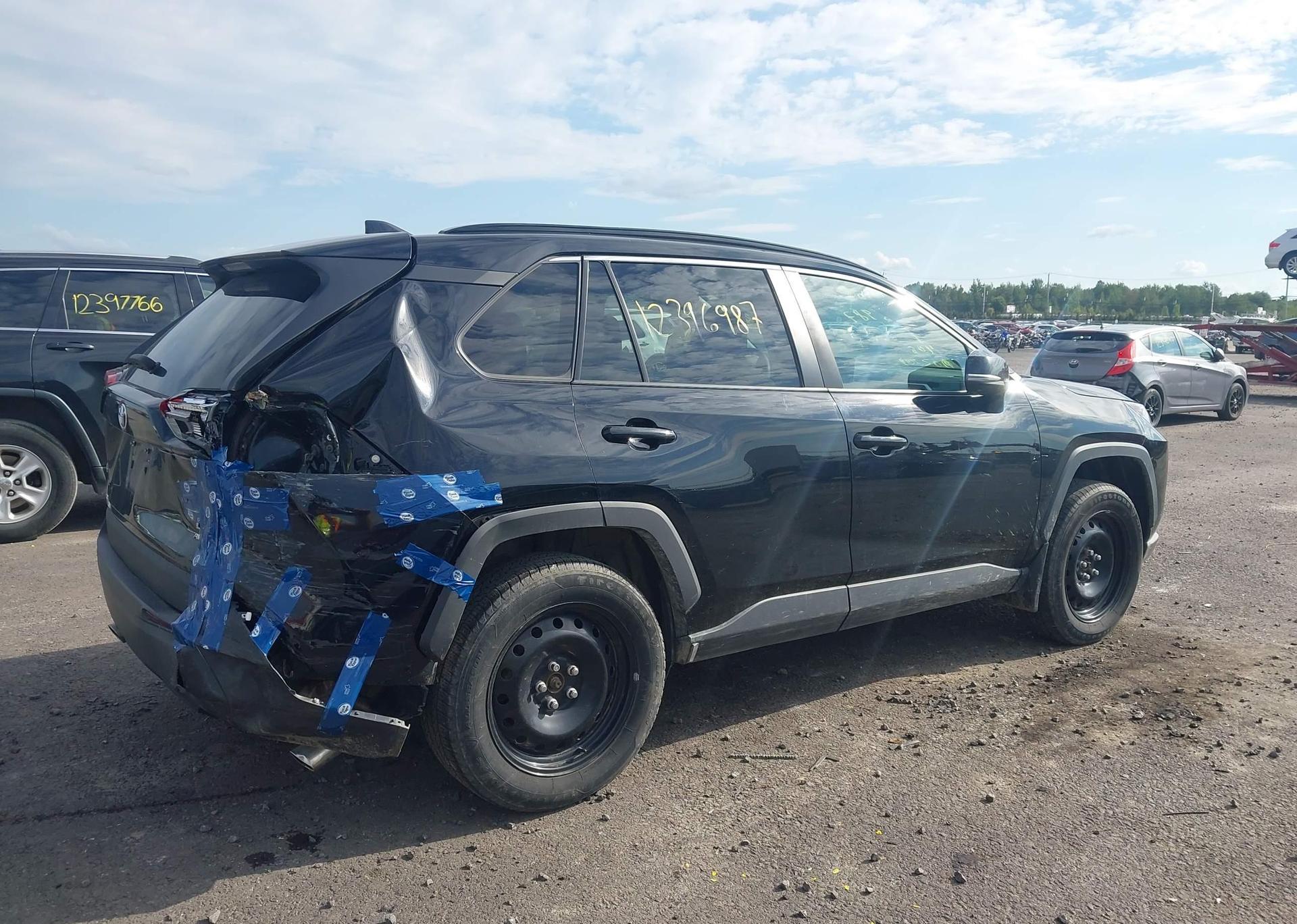 2019 TOYOTA RAV4 LE
