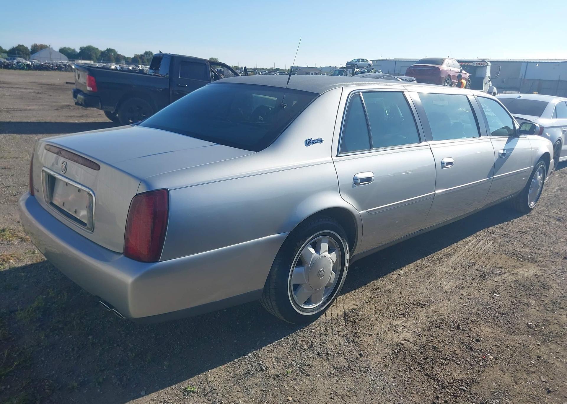 2004 CADILLAC PROFESSIONAL CHASSIS