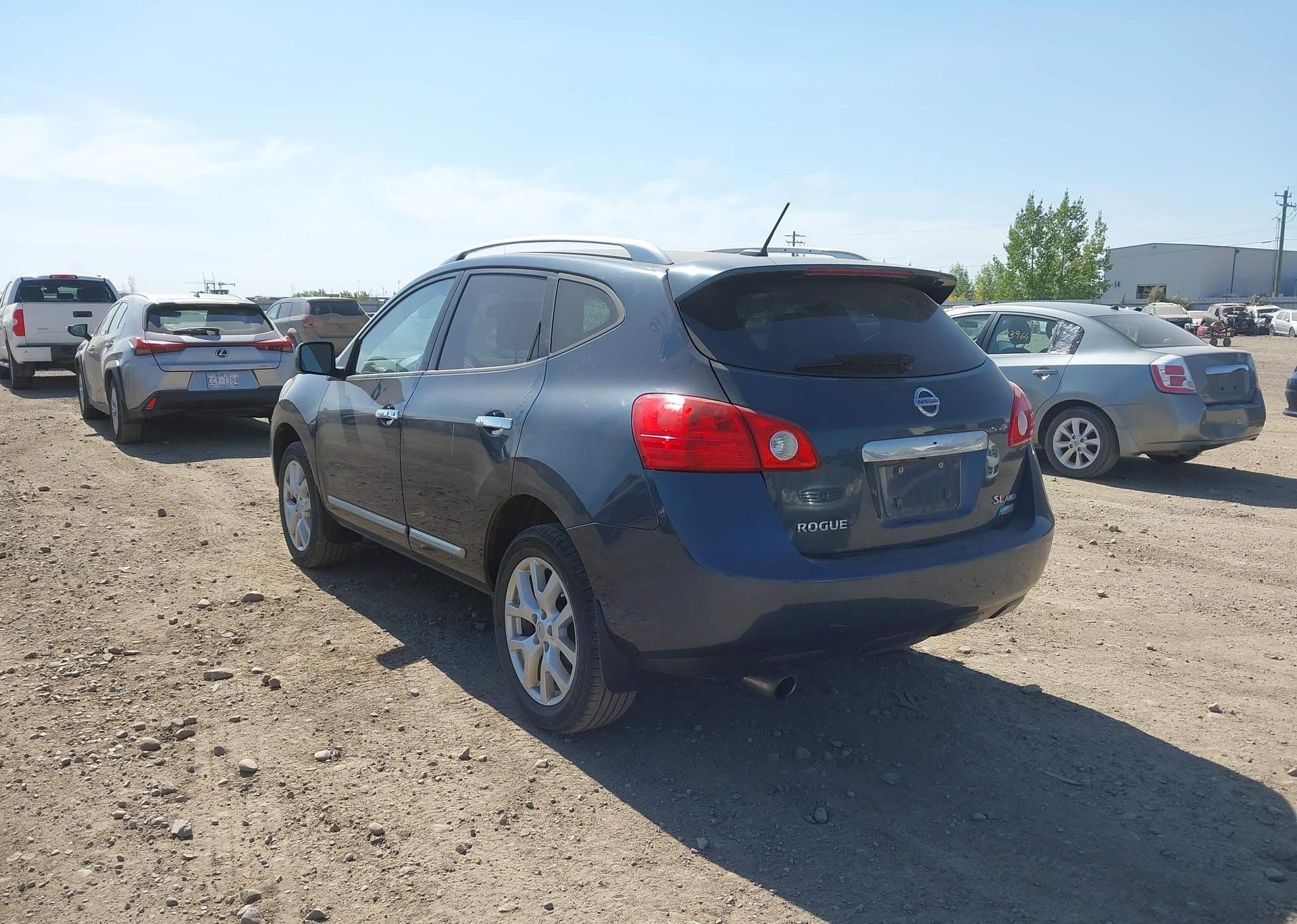 2012 NISSAN ROGUE S