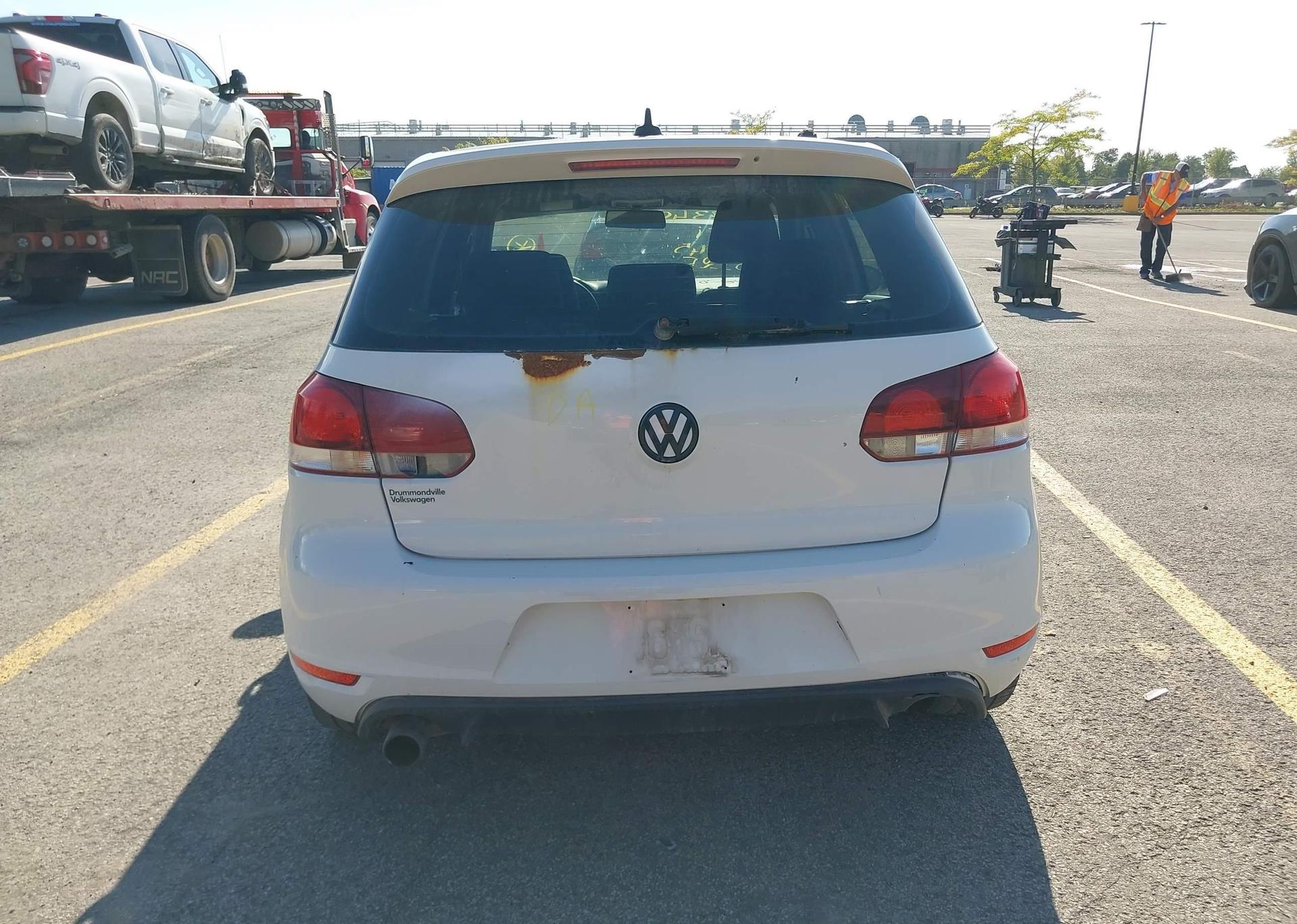 2013 VOLKSWAGEN GTI