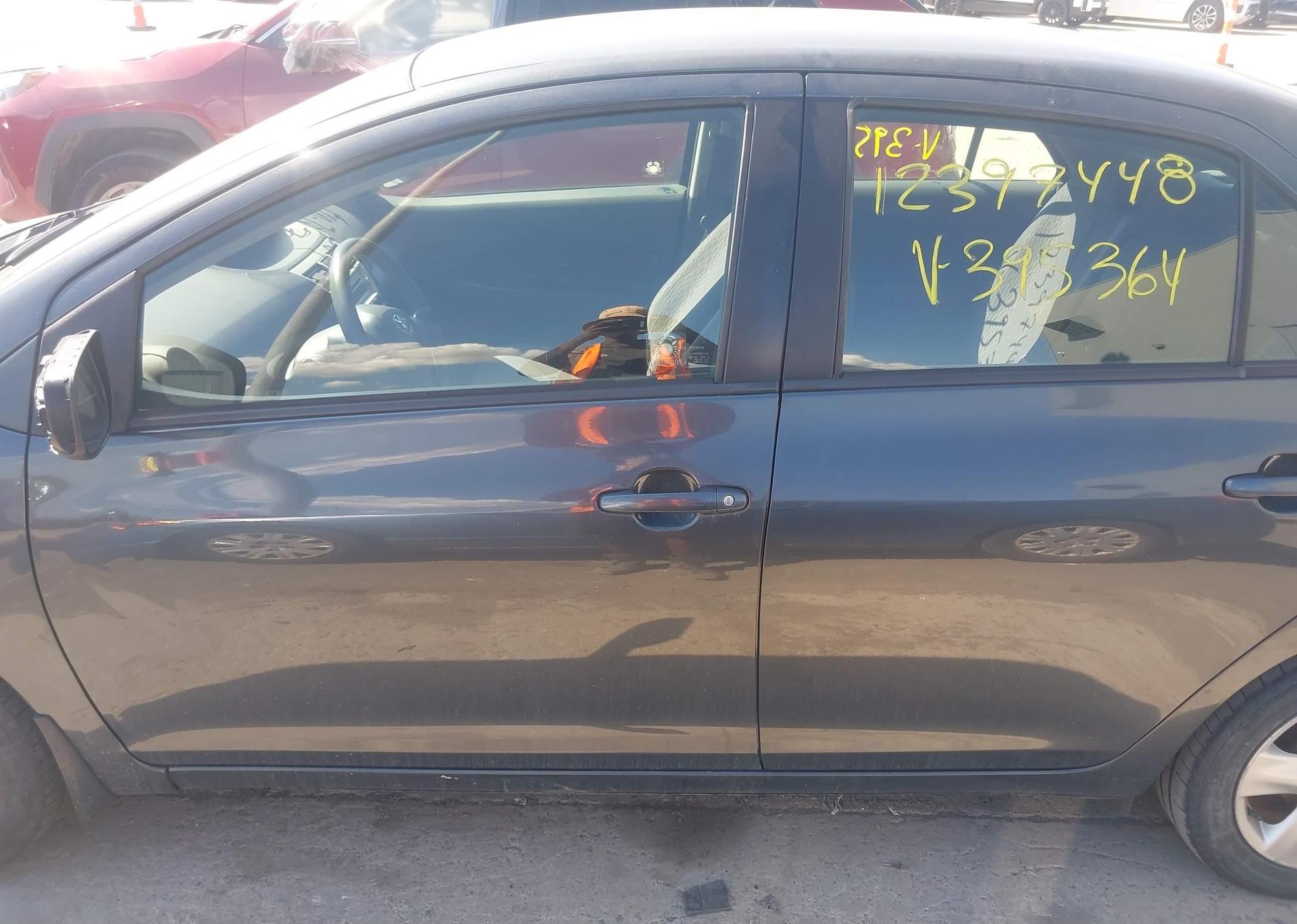 2010 TOYOTA YARIS