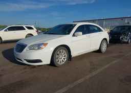2012 CHRYSLER 200 LX