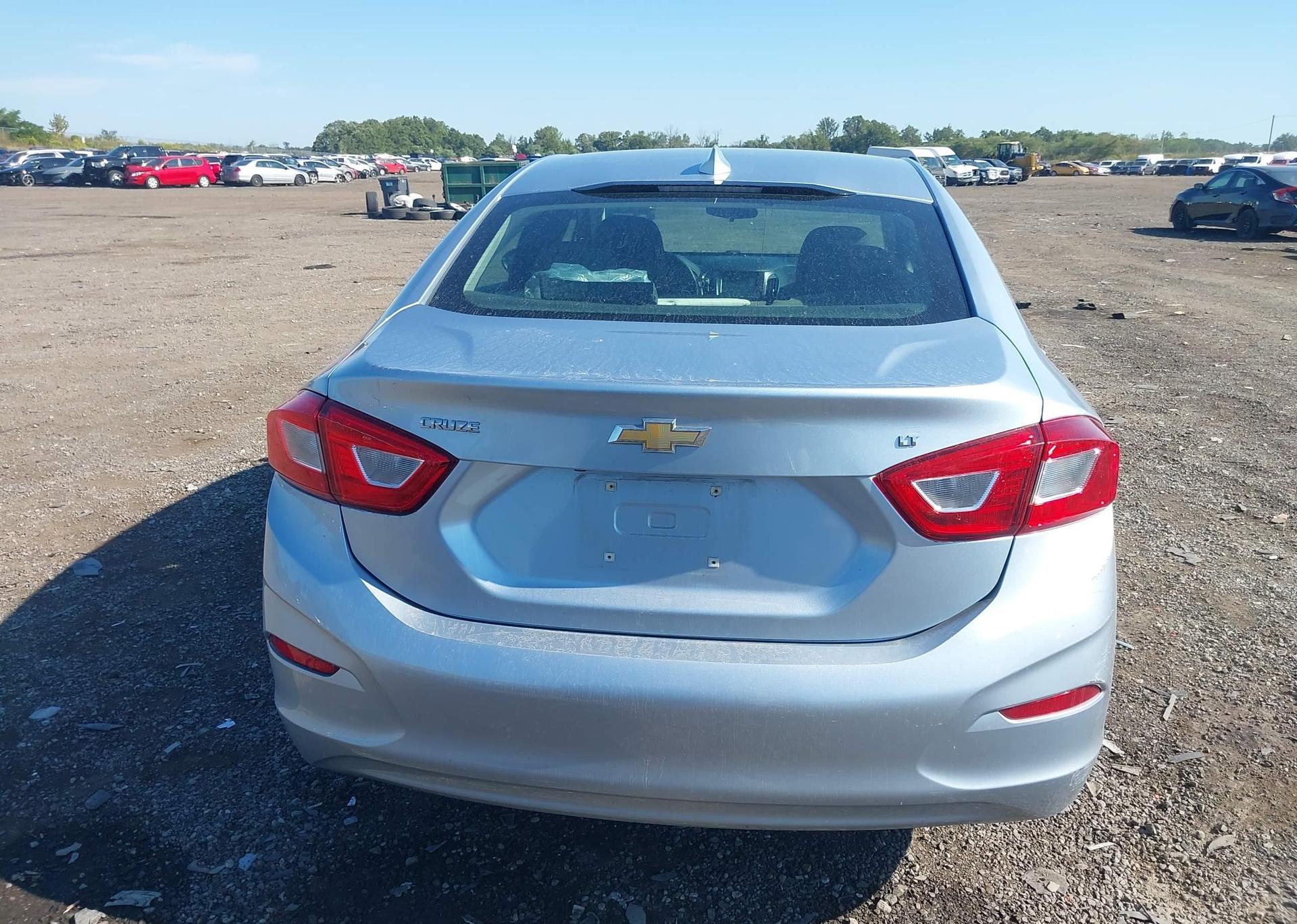 2018 CHEVROLET CRUZE