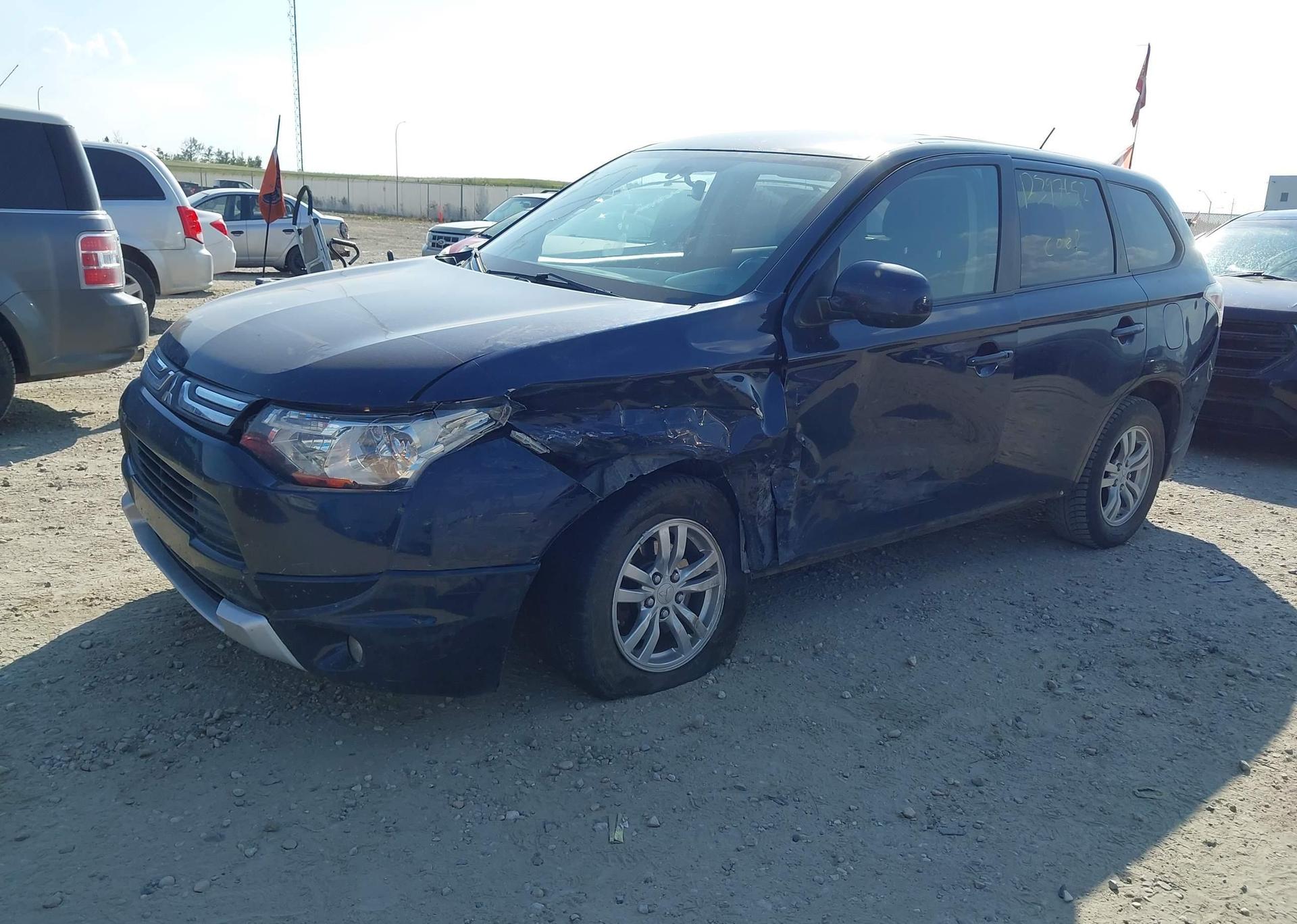 2014 MITSUBISHI OUTLANDER ES