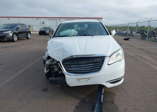 2012 CHRYSLER 200 LX