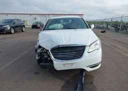 2012 CHRYSLER 200 LX