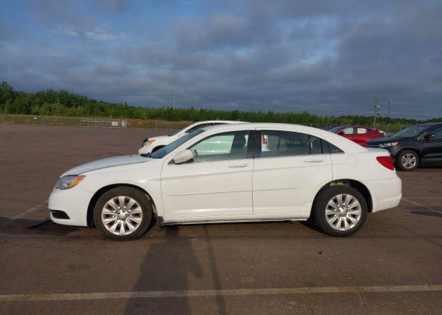 2012 CHRYSLER 200 LX
