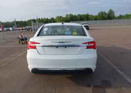 2012 CHRYSLER 200 LX