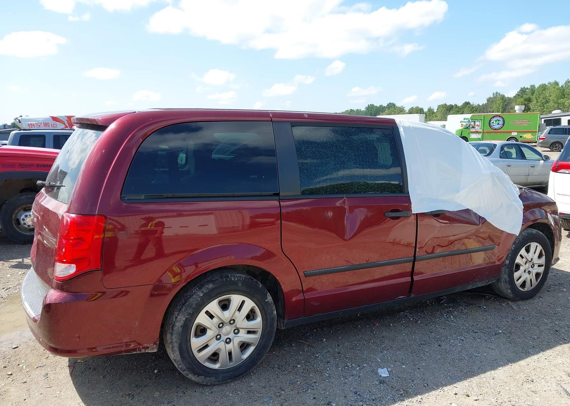 2016 DODGE GRAND CARAVAN SE