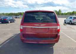 2014 CHRYSLER TOWN & COUNTRY S