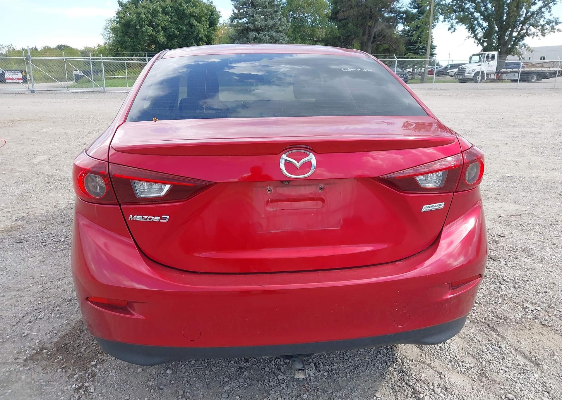2015 MAZDA MAZDA3 GS
