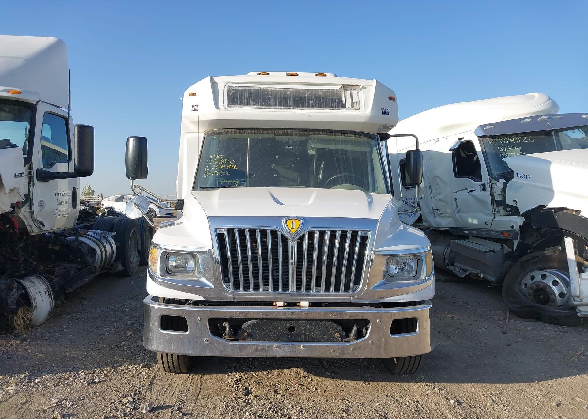 2015 IC CORPORATION 3000 AC