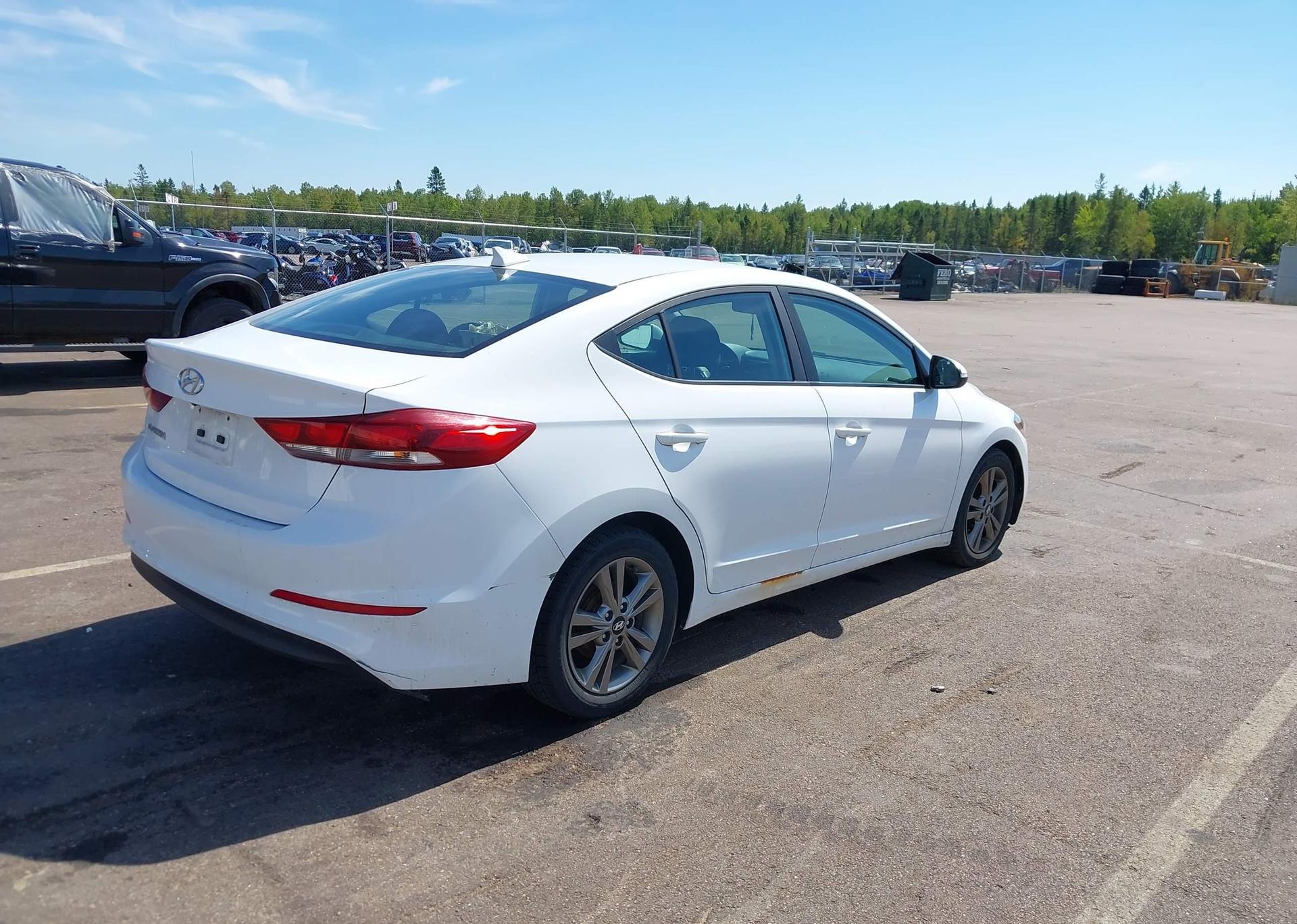 2017 HYUNDAI ELANTRA SE
