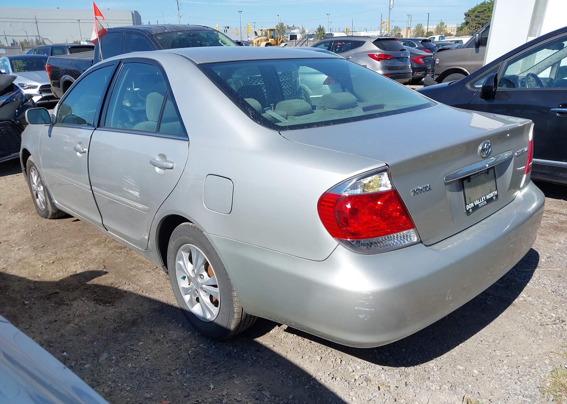 2005 TOYOTA CAMRY LE