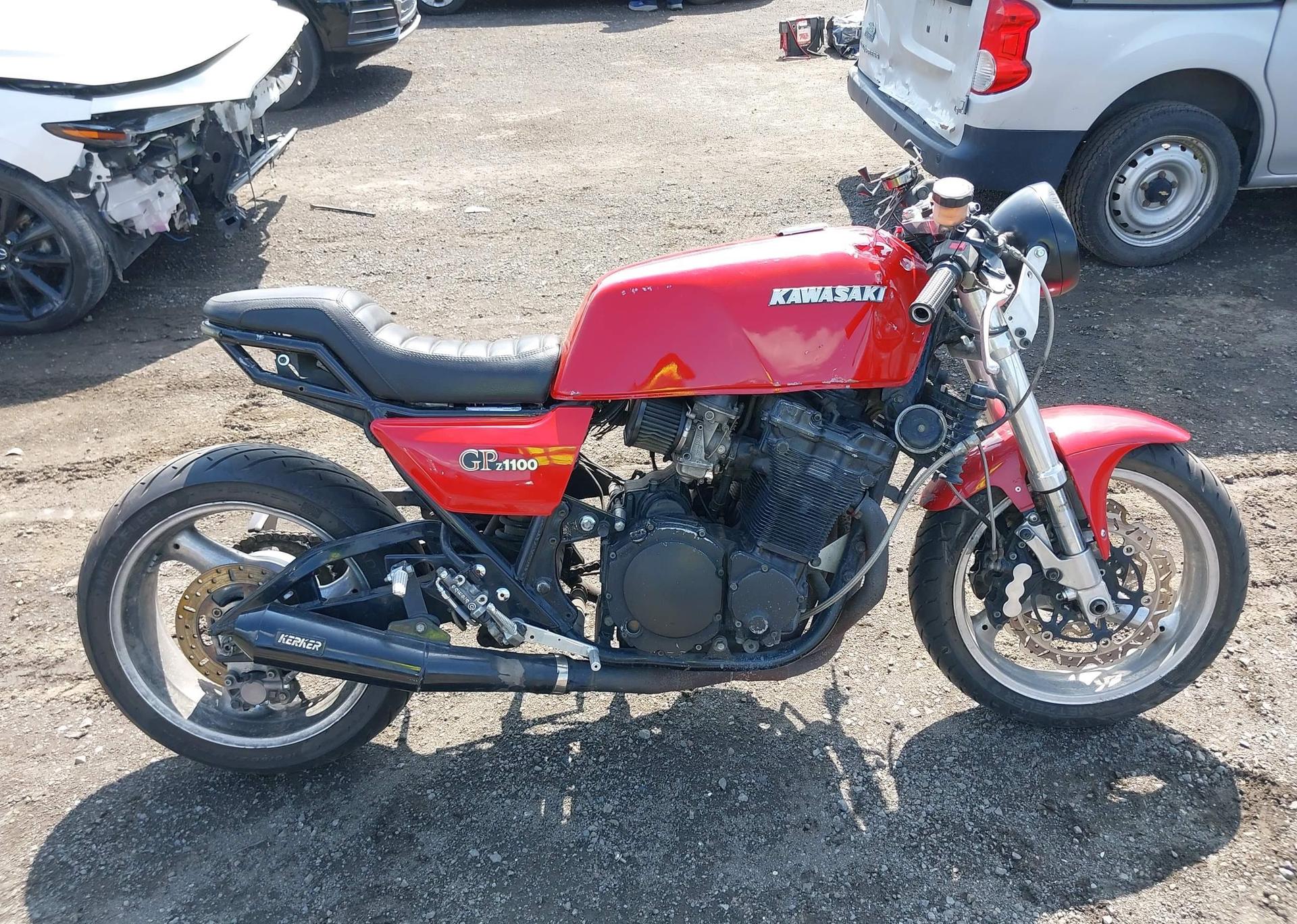1982 KAWASAKI KZ1100 B