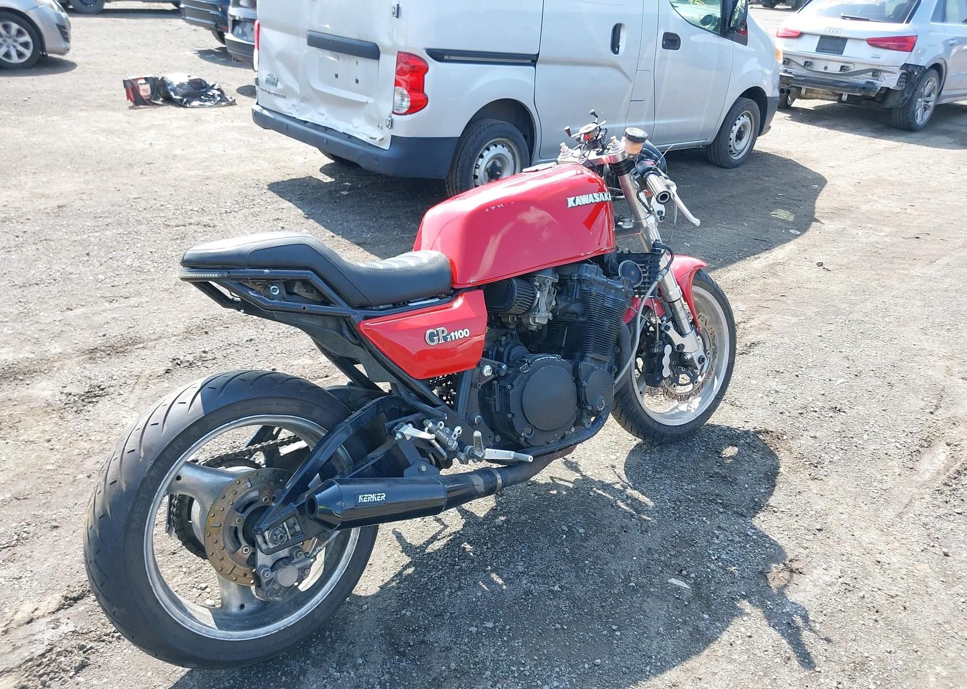 1982 KAWASAKI KZ1100 B