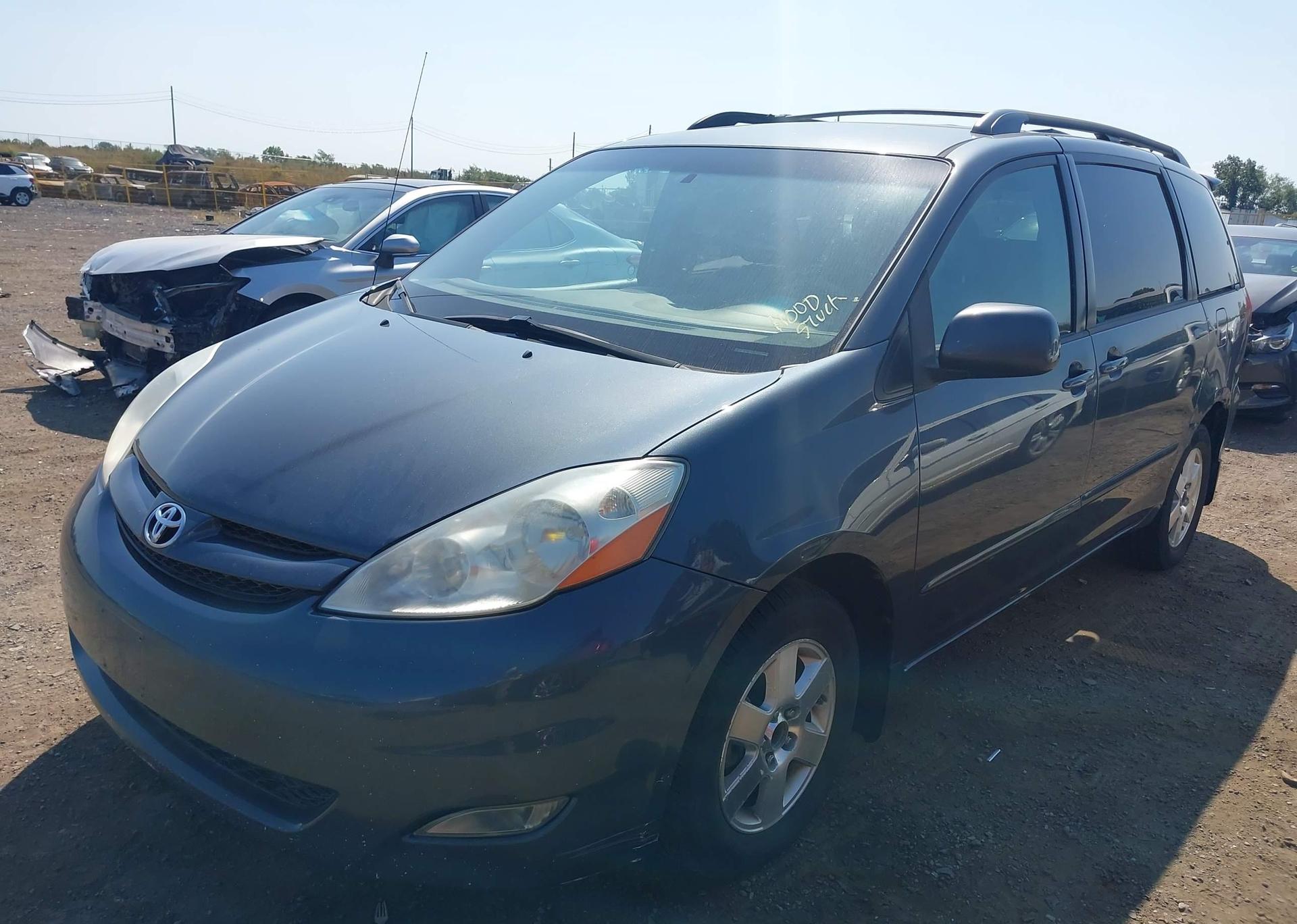 2008 TOYOTA SIENNA