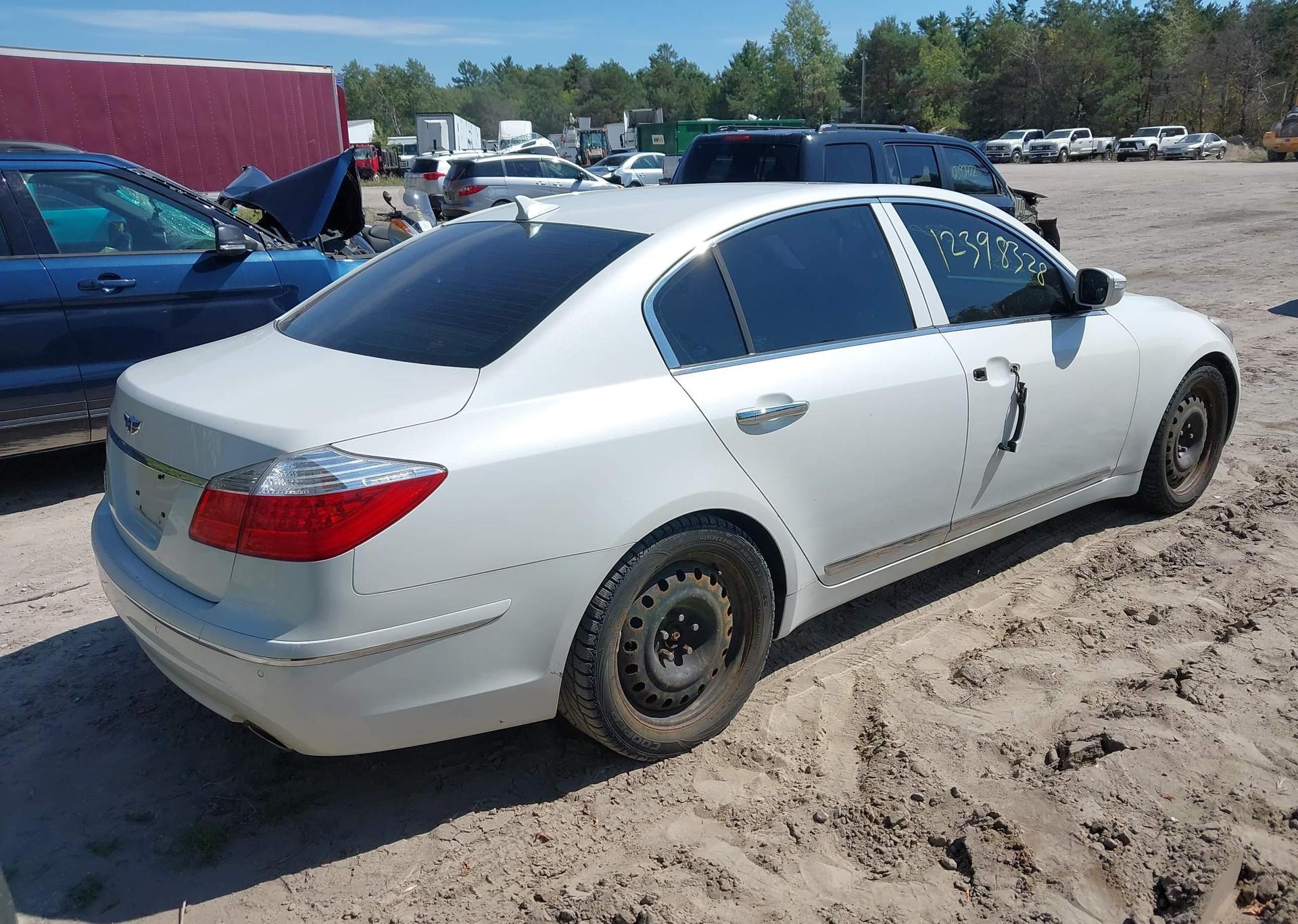 2011 HYUNDAI GENESIS 4.6L
