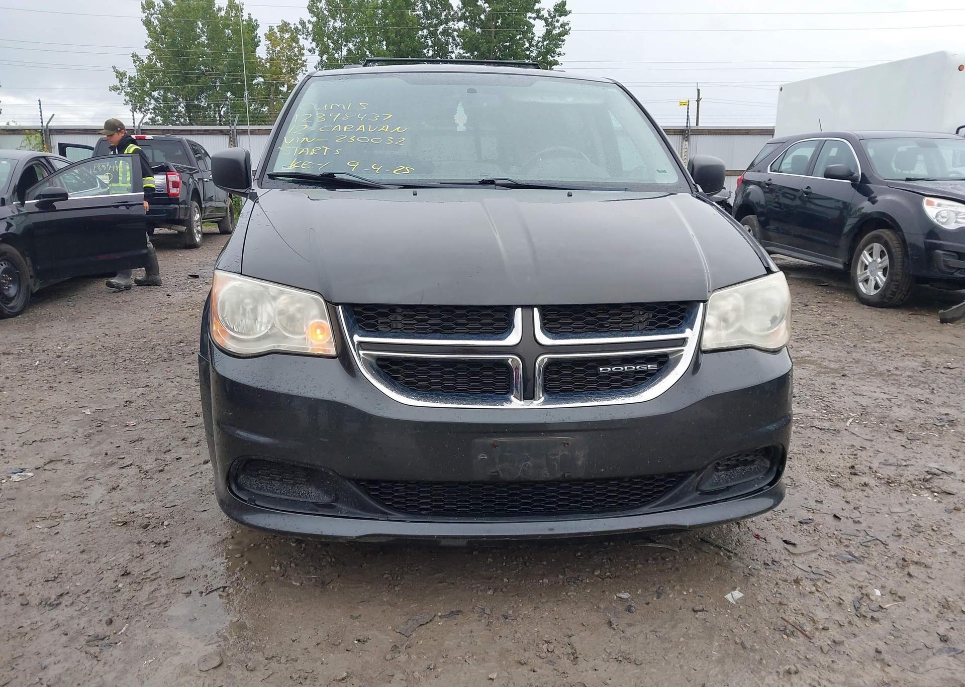 2012 DODGE GRAND CARAVAN SE