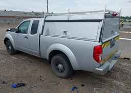 2015 NISSAN Frontier s