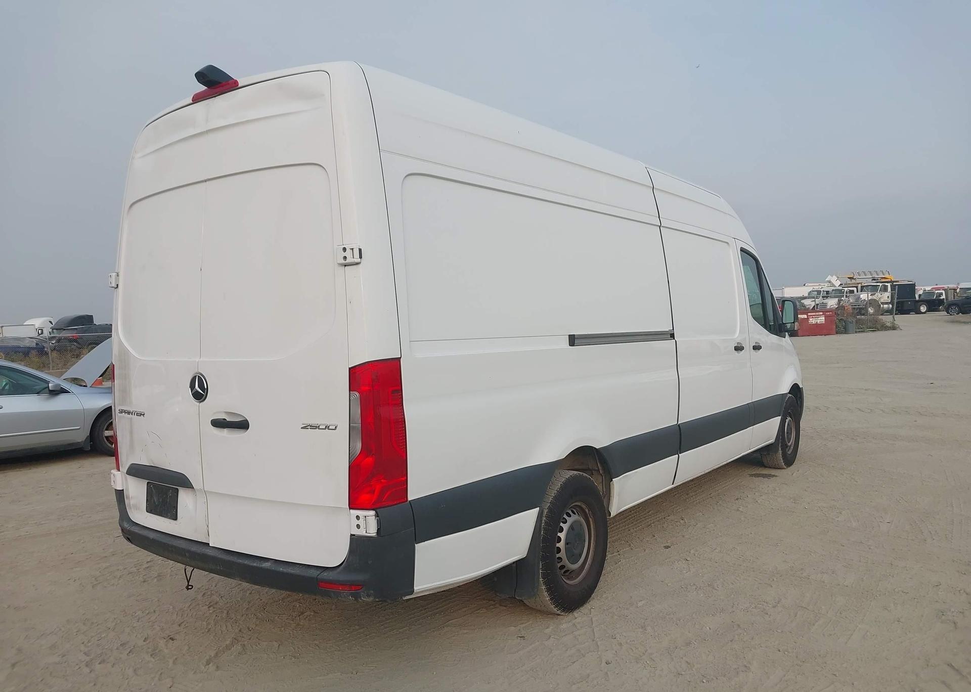 2022 MERCEDES-BENZ SPRINTER 2500