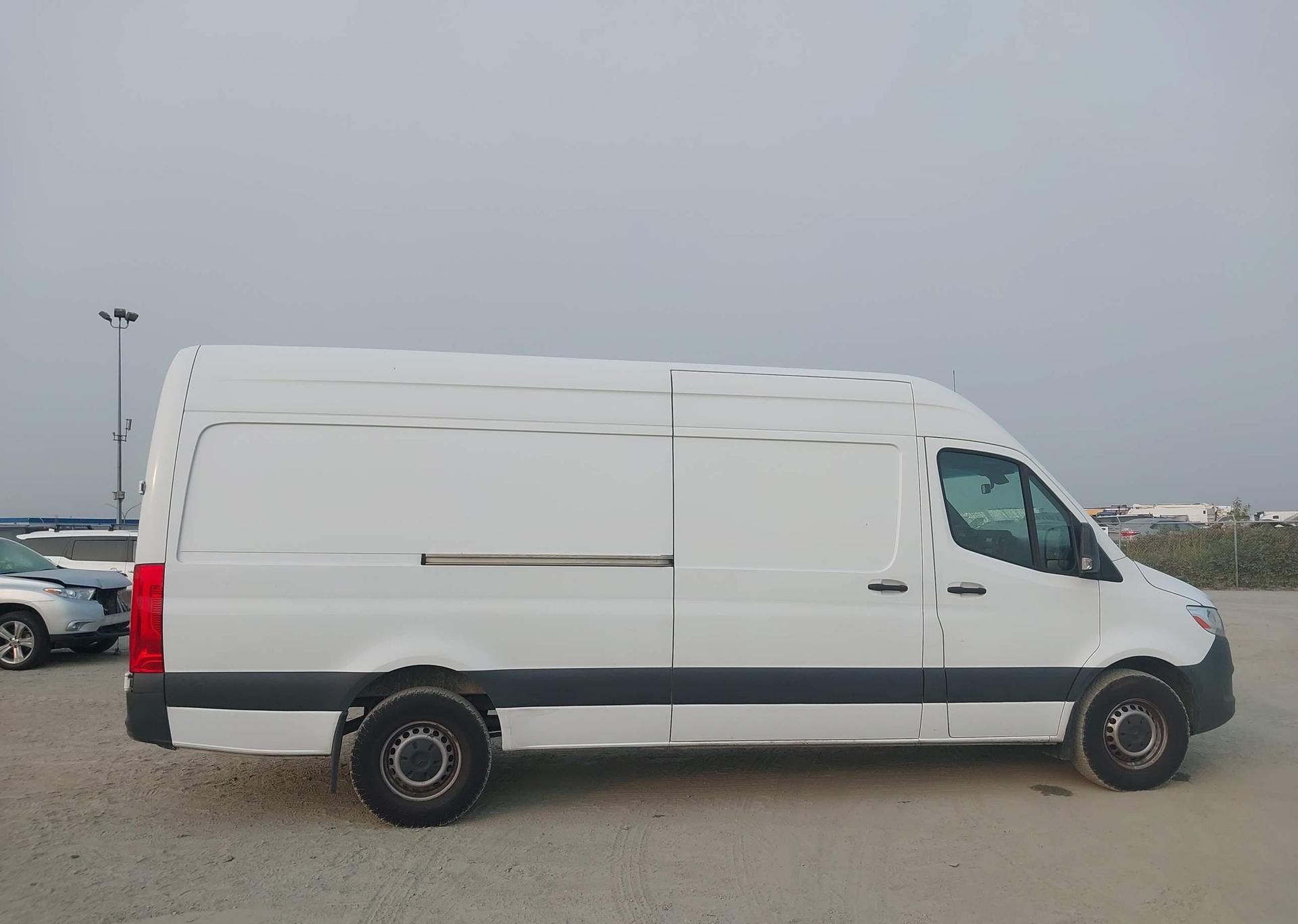 2022 MERCEDES-BENZ SPRINTER 2500
