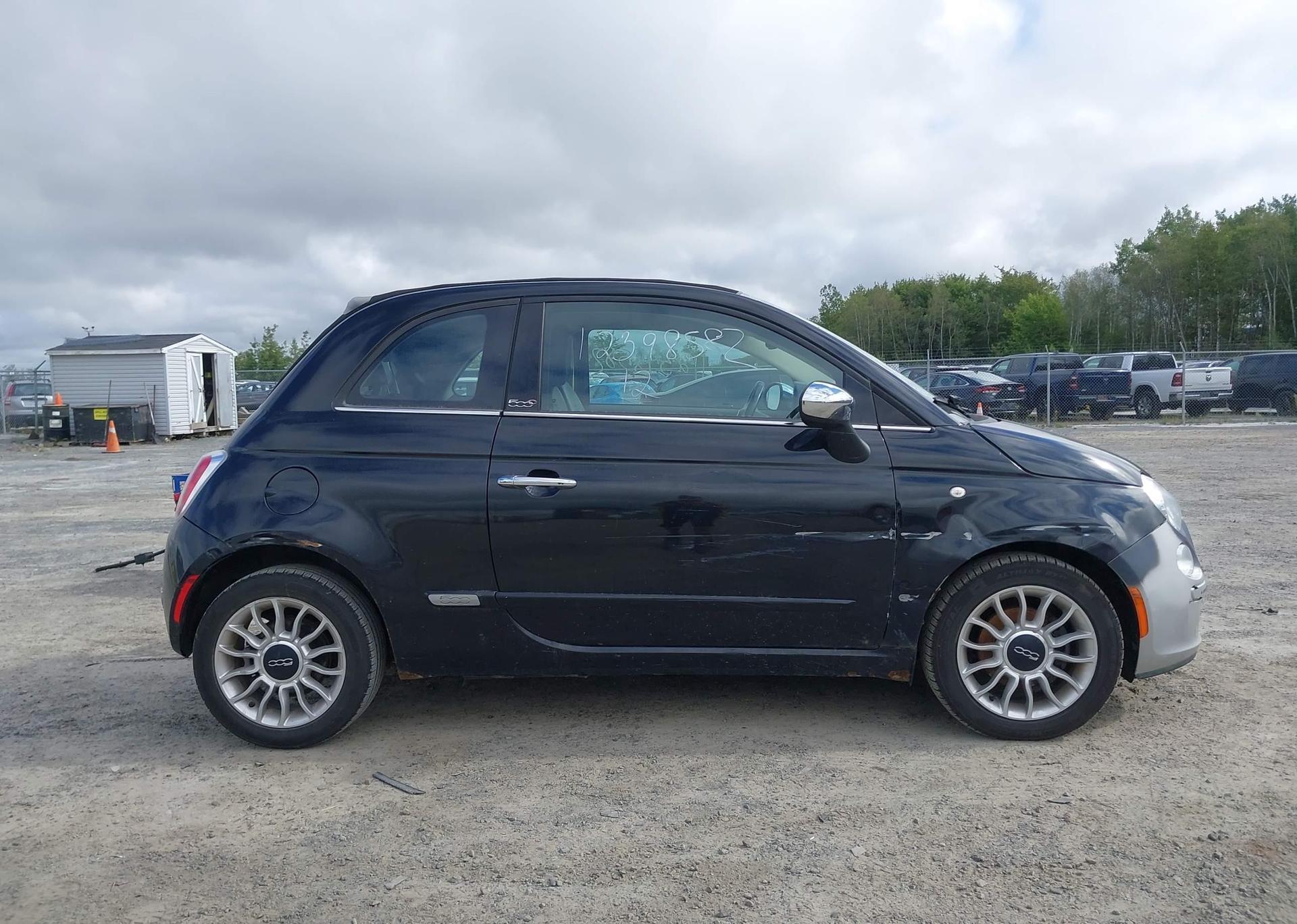 2012 FIAT 500 LOUNGE