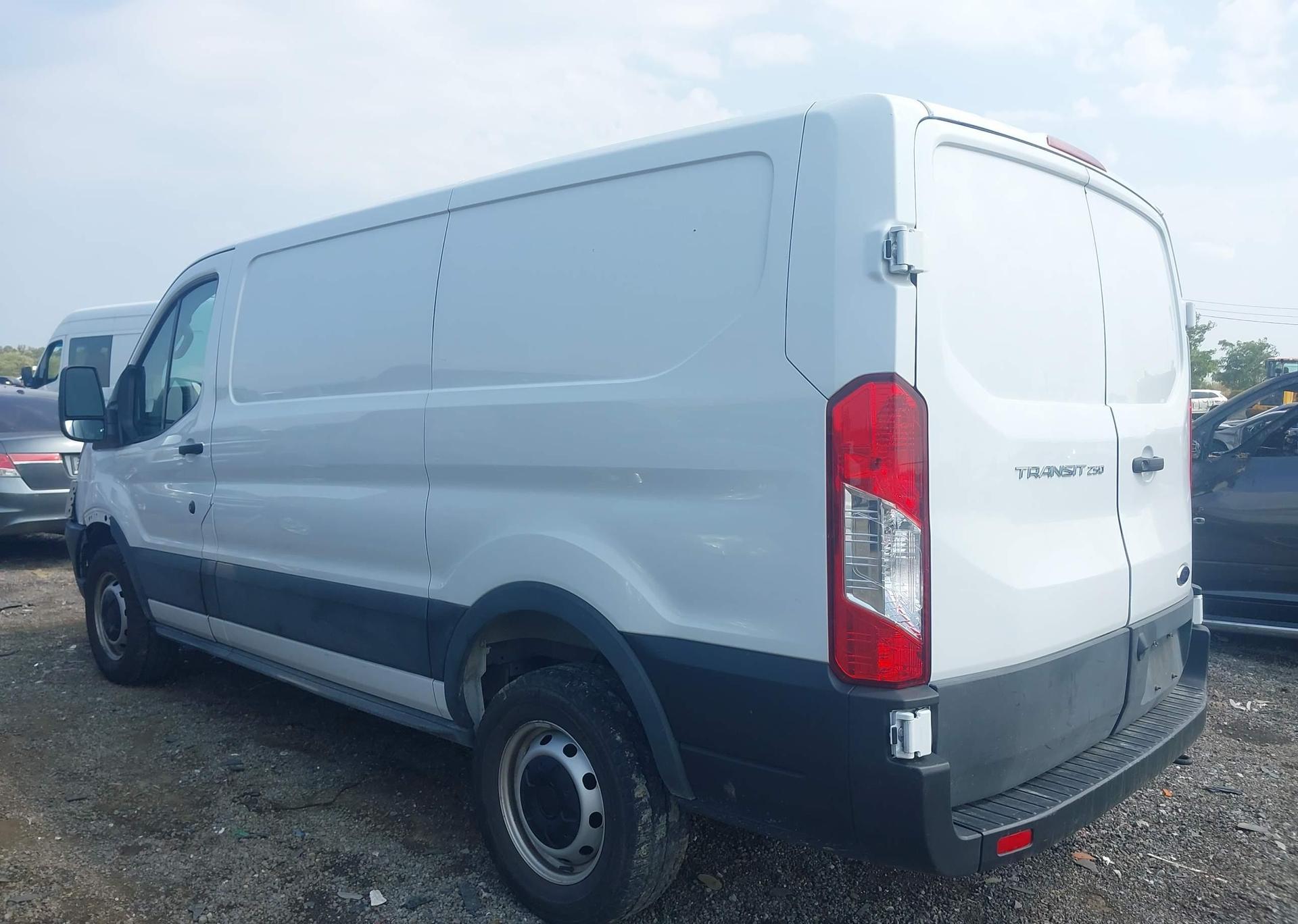2023 FORD transit t-250