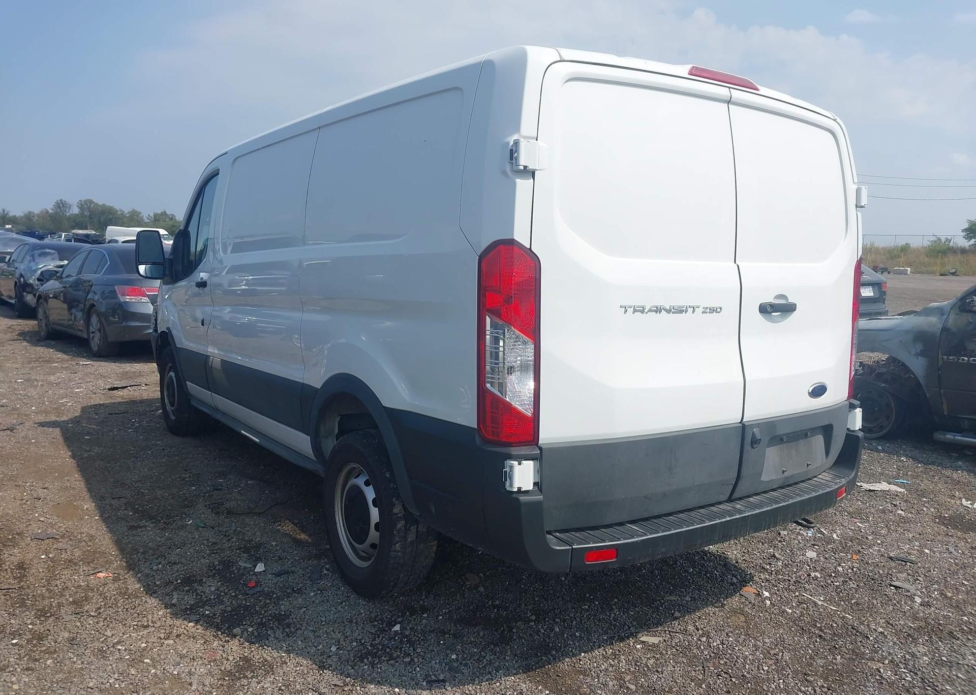 2023 FORD transit t-250