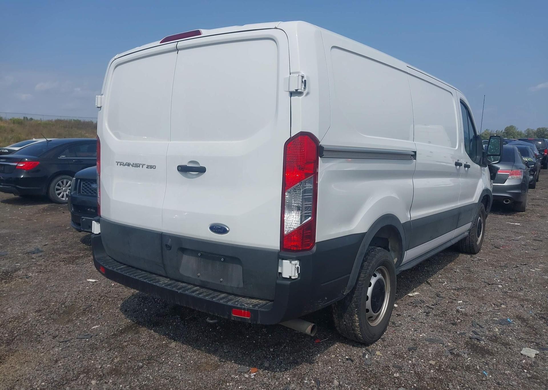 2023 FORD transit t-250