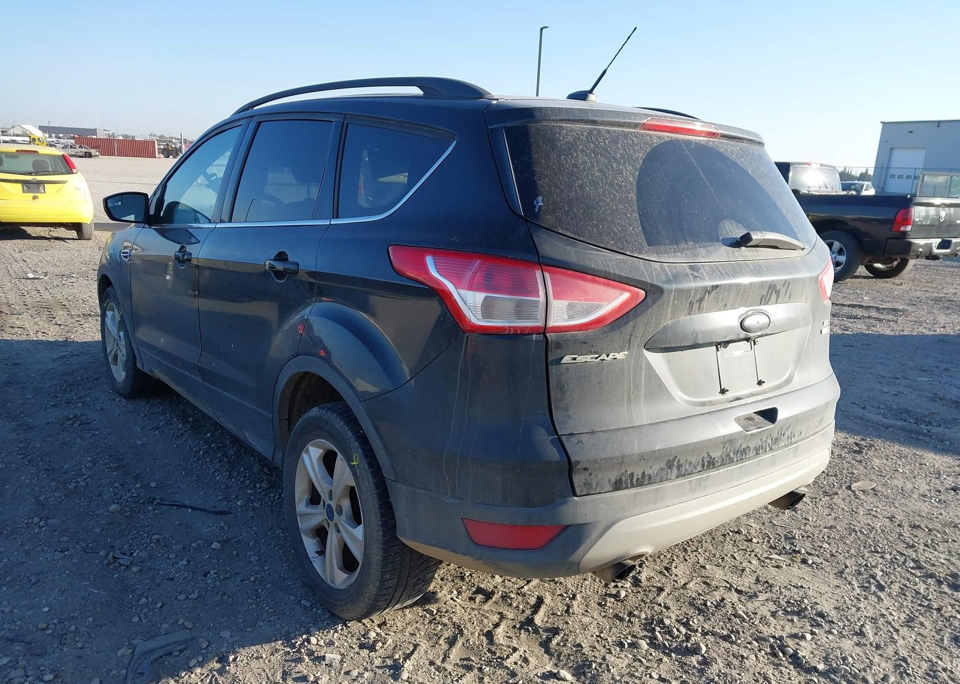 2015 FORD ESCAPE SE
