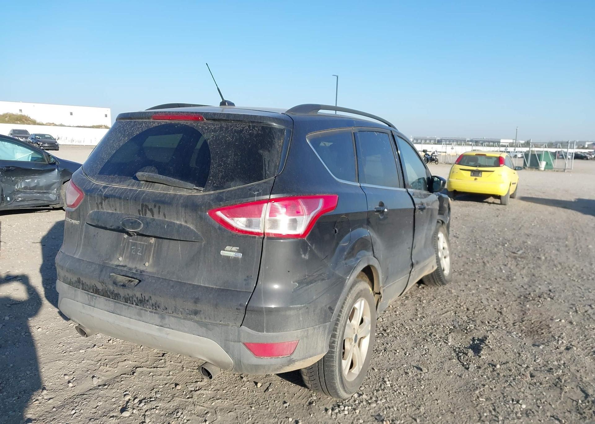 2015 FORD ESCAPE SE