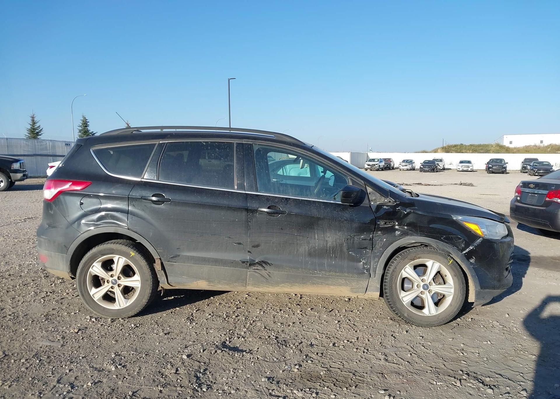 2015 FORD ESCAPE SE